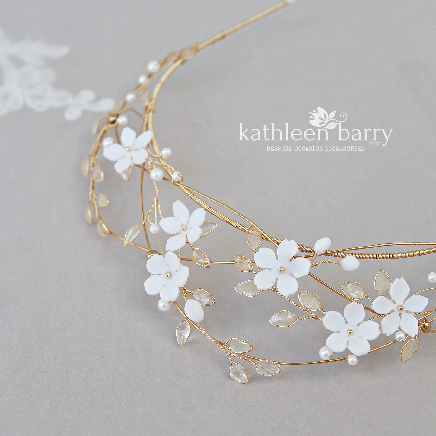 Delicate Tiara style wedding crown flowers transparent leaves and pearls - Custom colors available - STYLE Lisinka