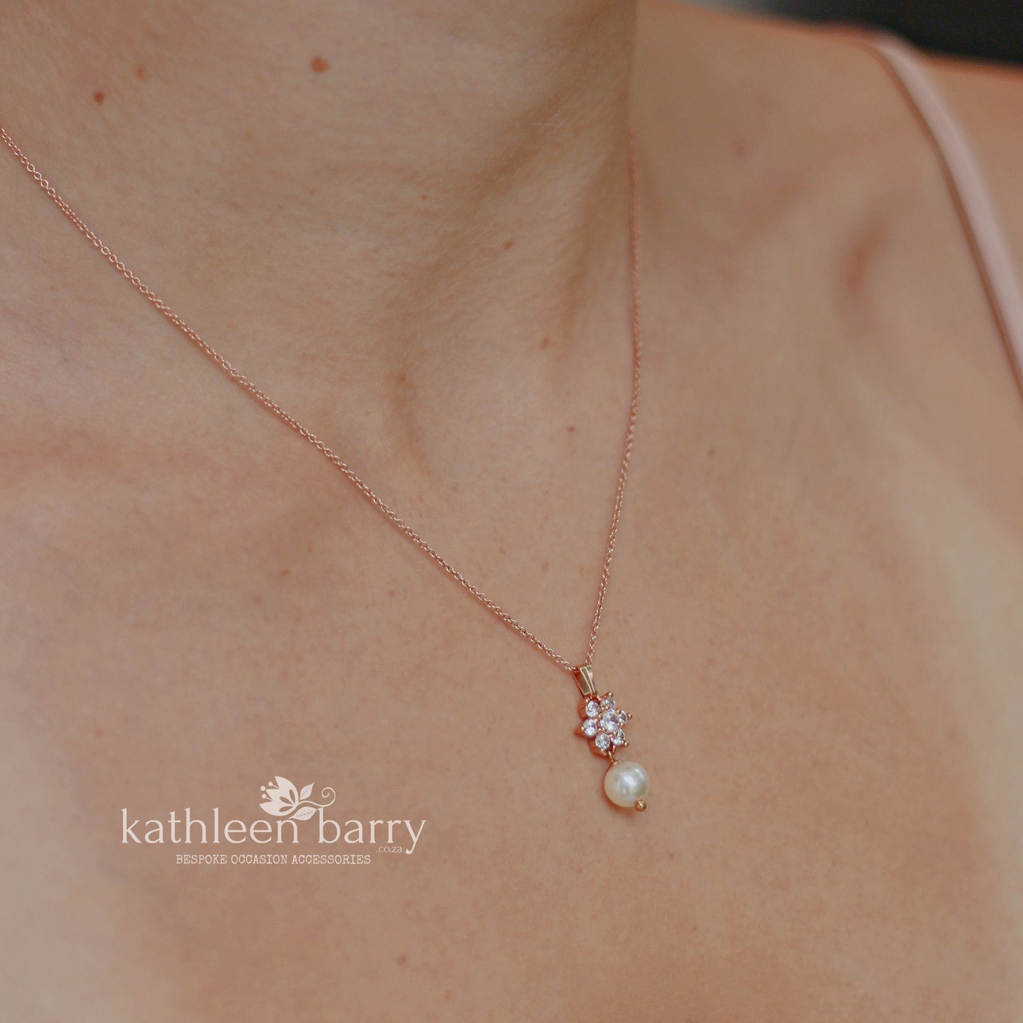 Nina chain pendent necklace - Cubic Zirconia & pearl - Available in Silver, gold or rose gold - Limited stock