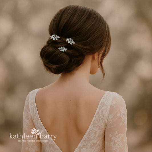 Dainty double flower - Bridal Hair pins with Handmade Resin Flowers – Custom Colors – Wedding Hair Accessory