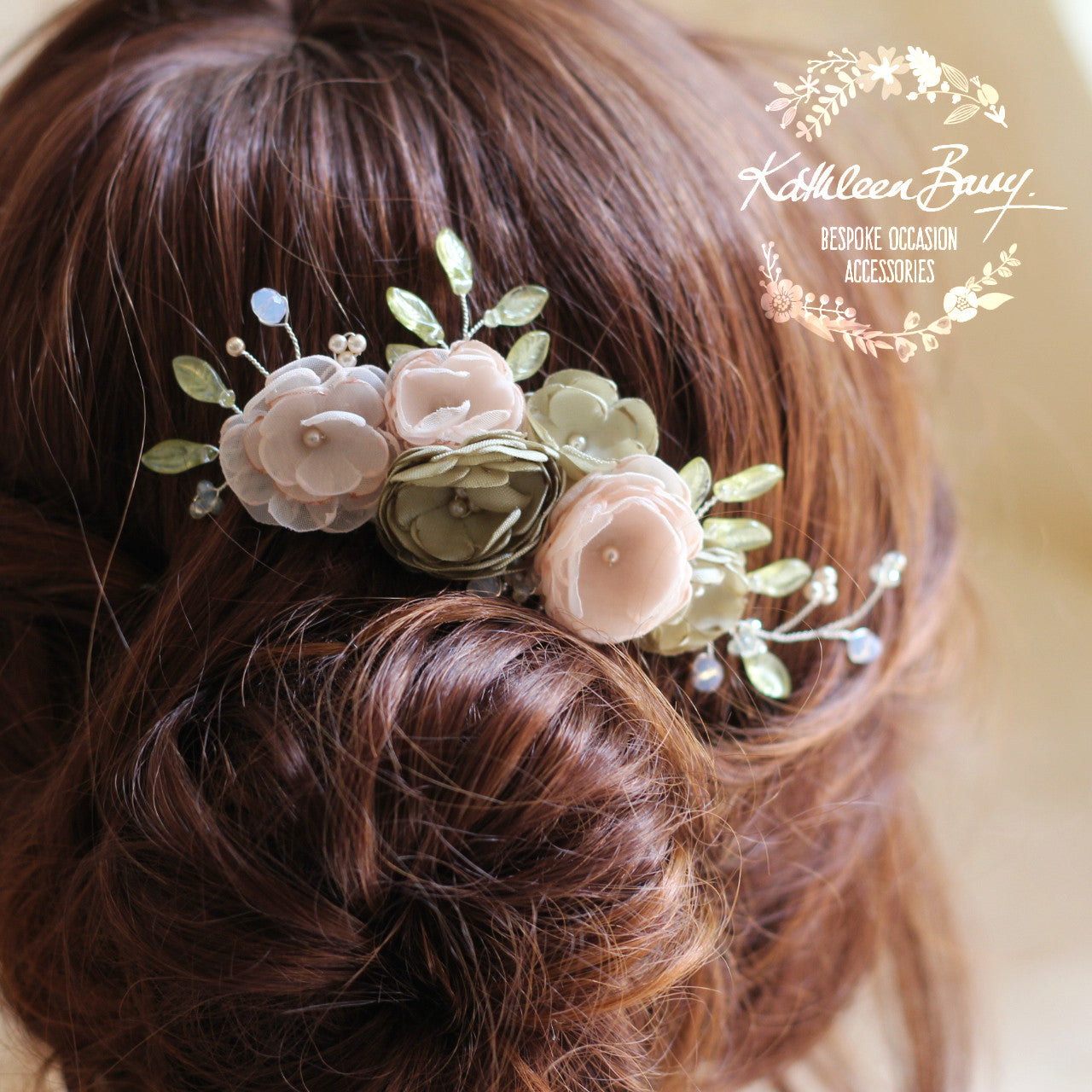 Anique hair comb sage green & blush pink flower detail - Custom colors to order