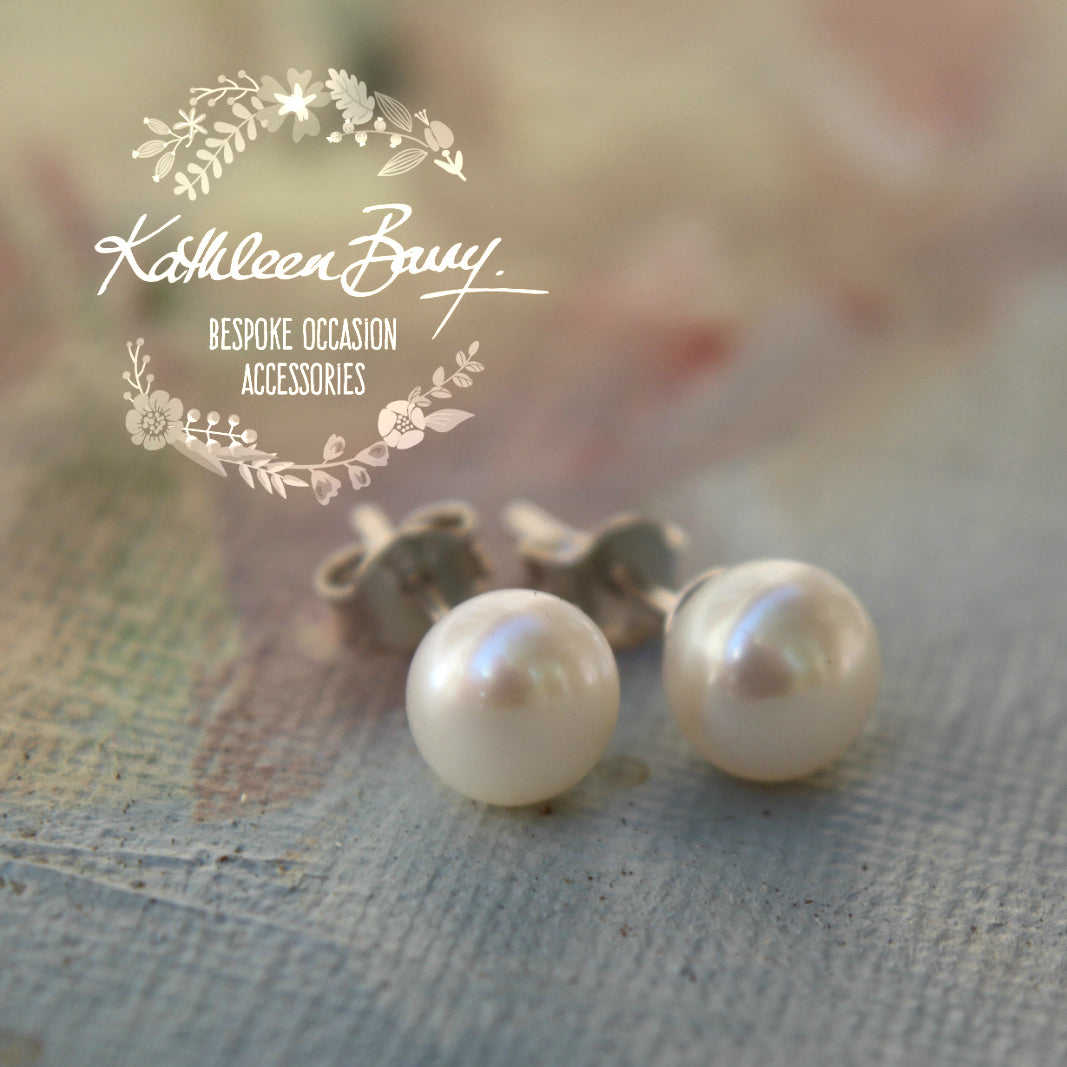 Fresh water pearl studs - Sterling silver - Sizes FROM : 6mm - 8mm pearls