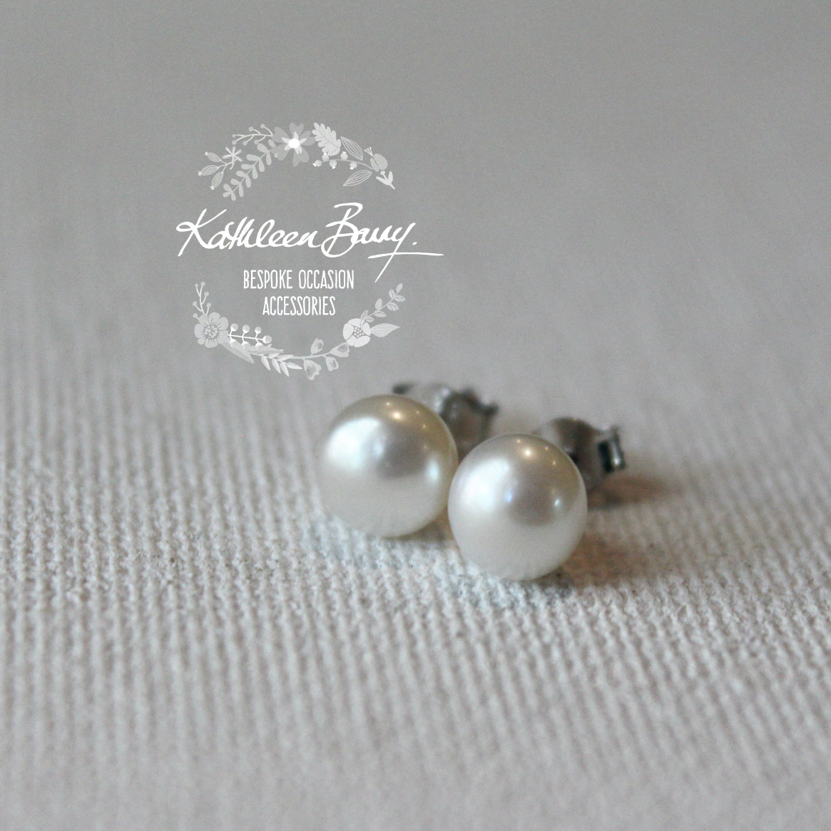 Fresh water pearl studs - Sterling silver - Sizes FROM : 6mm - 8mm pearls