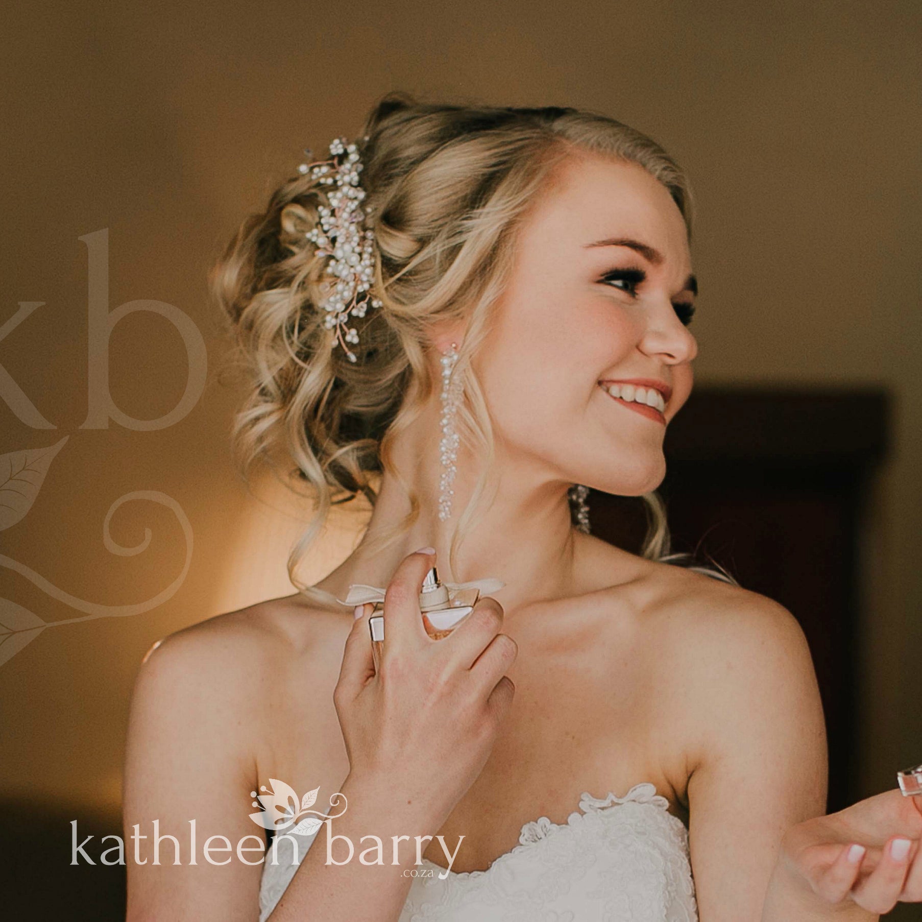 Jelani rose gold or silver Bridal Hair Comb dainty crystal pearl veil comb