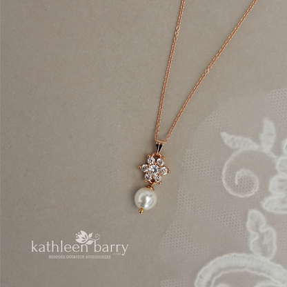 Nina chain pendent necklace - Cubic Zirconia & pearl - Available in Silver, gold or rose gold - Limited stock