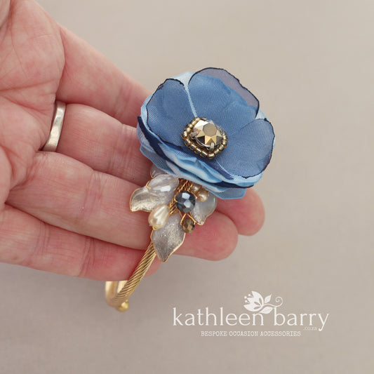 Modern Wrist Corsage assorted custom colors, Perfect for Proms / Matric dance and Weddings STYLE: Sapphira