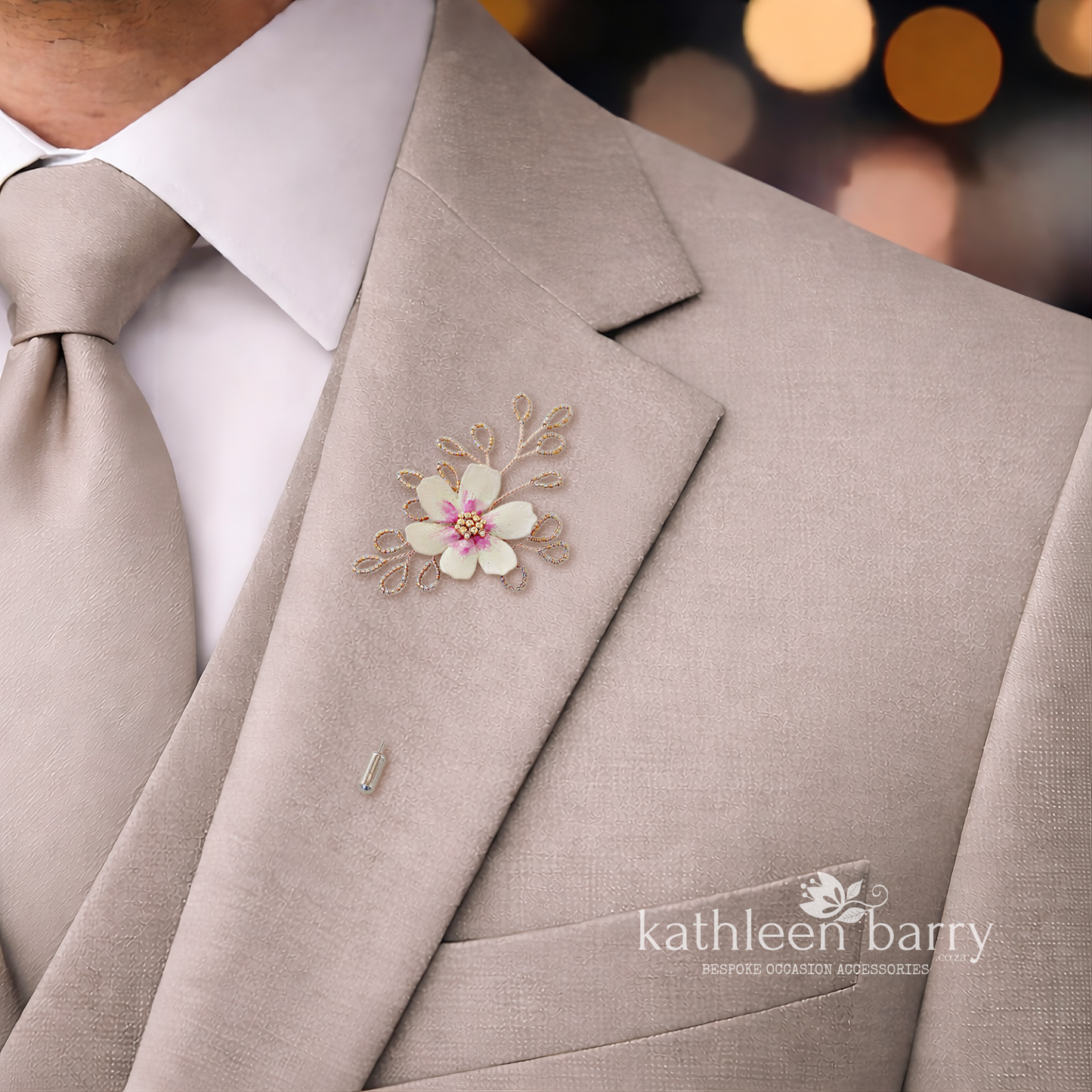 Enamel Cosmos daisy Flower Boutonnière / Lapel pin - Everlasting