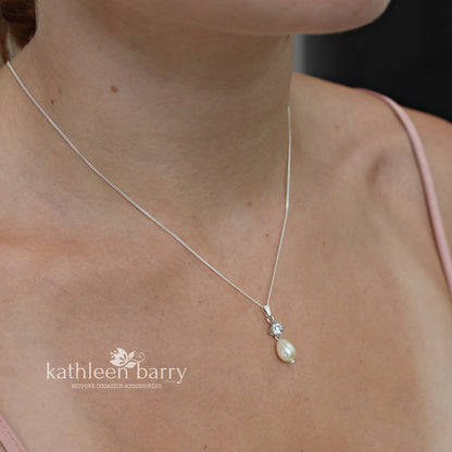 Annie chain pendent necklace - Cubic Zirconia & pearl - Available in Silver and gold  - Limited stock