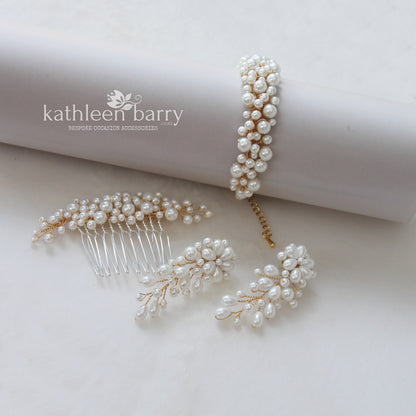 Pearl bracelet available in 3 pearl colors - Silver, gold or rose gold finish options STYLE : Lelani