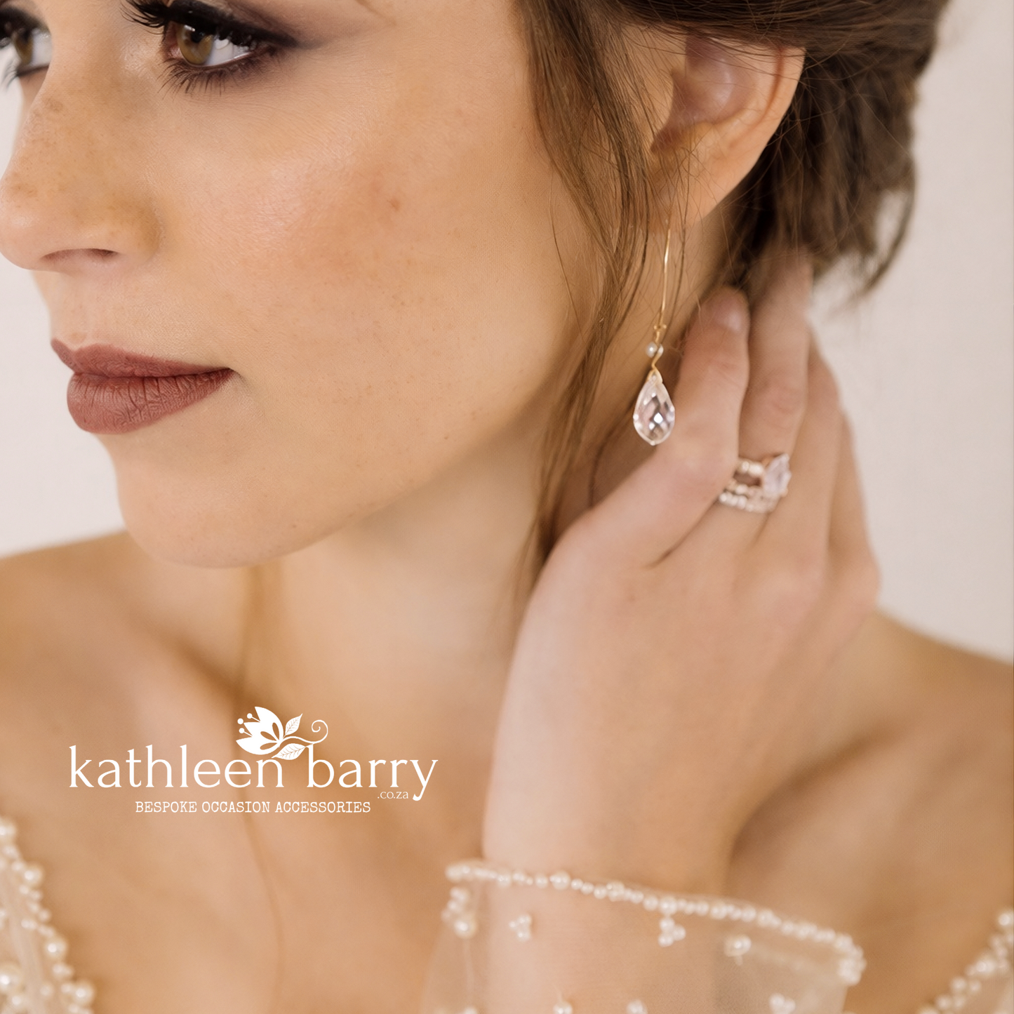 Melanie crystal drop earrings - Silver, gold or rose gold