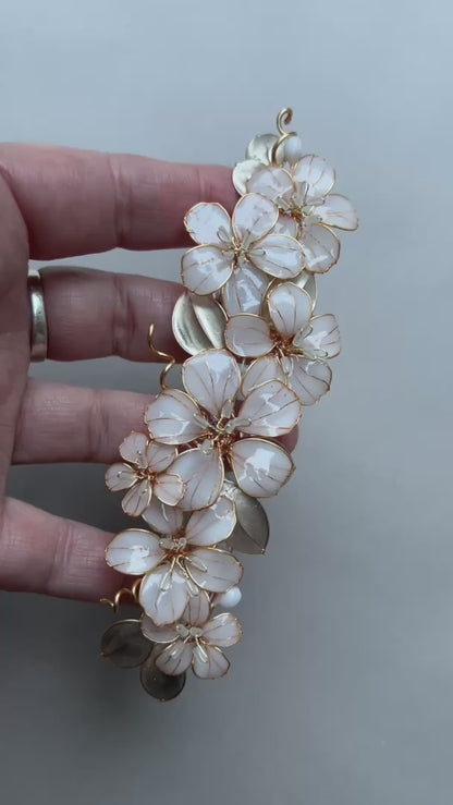 Custom Groom Lapel Pin / Boutonniere Brooch – Modern Floral Design