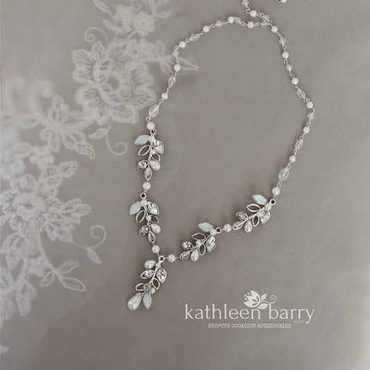 Seona leaf necklace with crystals, rhinestones and pearls in rose gold, gold or silver finish