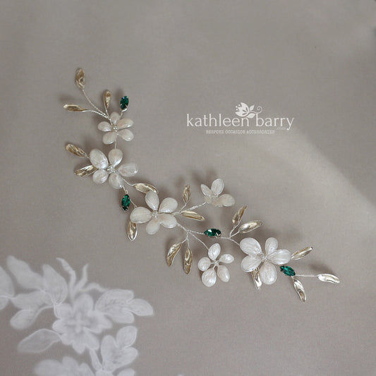Hair vine custom order for Wendy - Bridal Hair Vine with Handmade Resin Flowers – Custom Colors – Flexible & Lightweight Wedding Hair Accessory