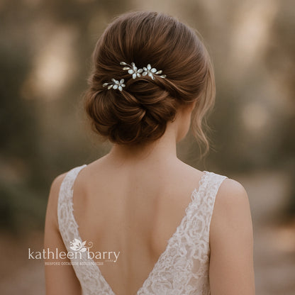 Hair pins custom order for Wendy - Bridal Hair pins with Handmade Resin Flowers – Custom Colors – Wedding Hair Accessory