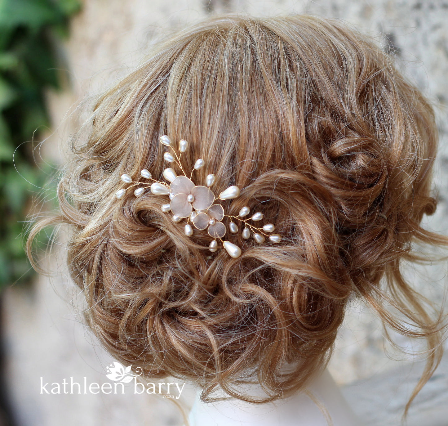 Alison pearl floral hair comb - Color options and metallic finishes available