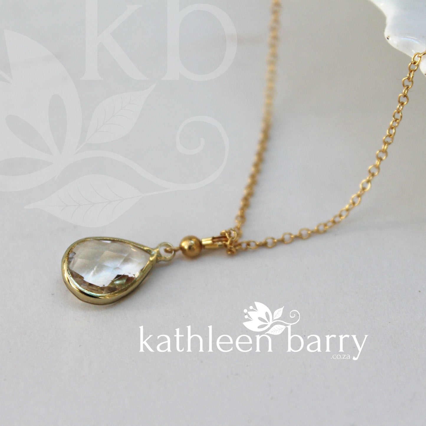 Elaine necklace - pendent on chain (gold and silver finish only)