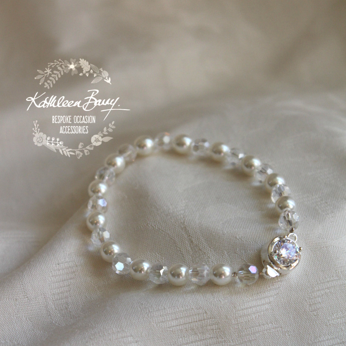 Eva Pearl Bracelet - pearl color options Available - Silver * or gold