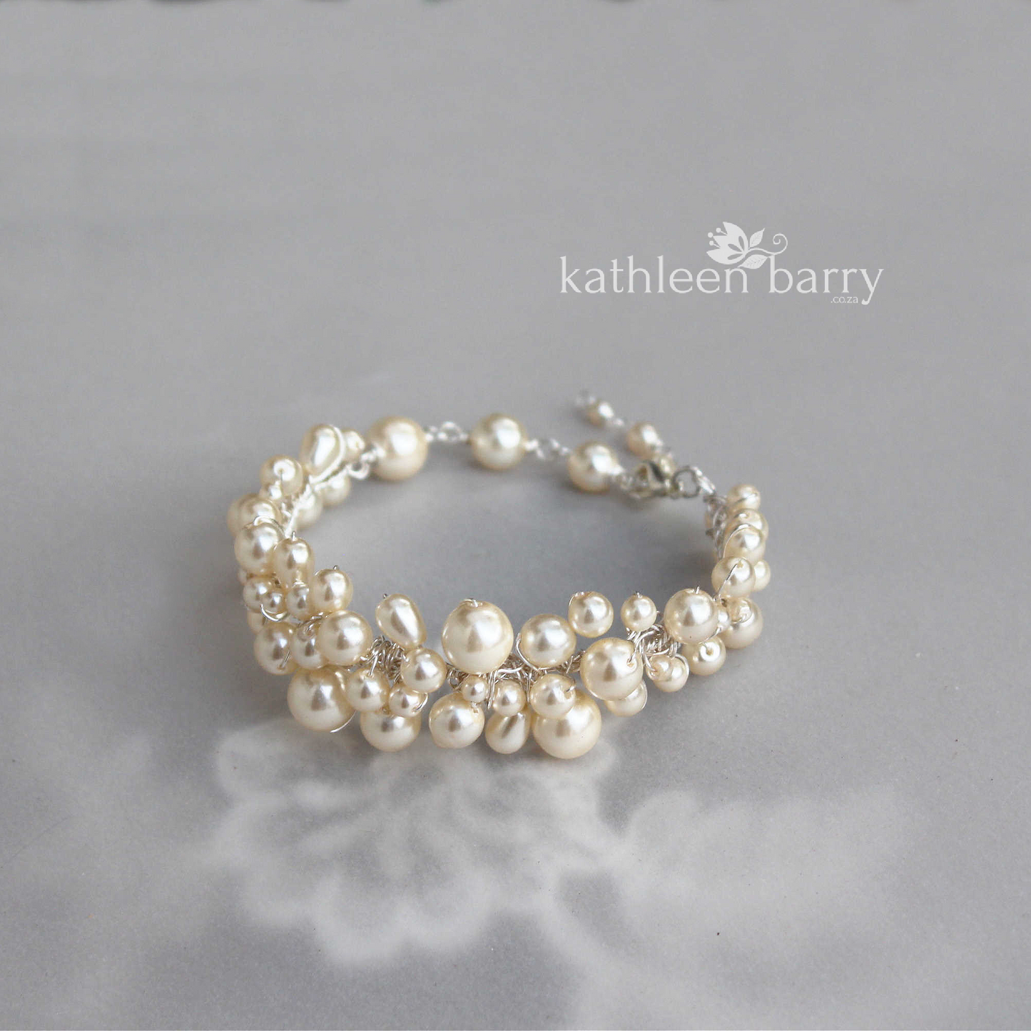 Lelani pearl bracelet available in 3 pearl colors - Silver, gold or rose gold finish options