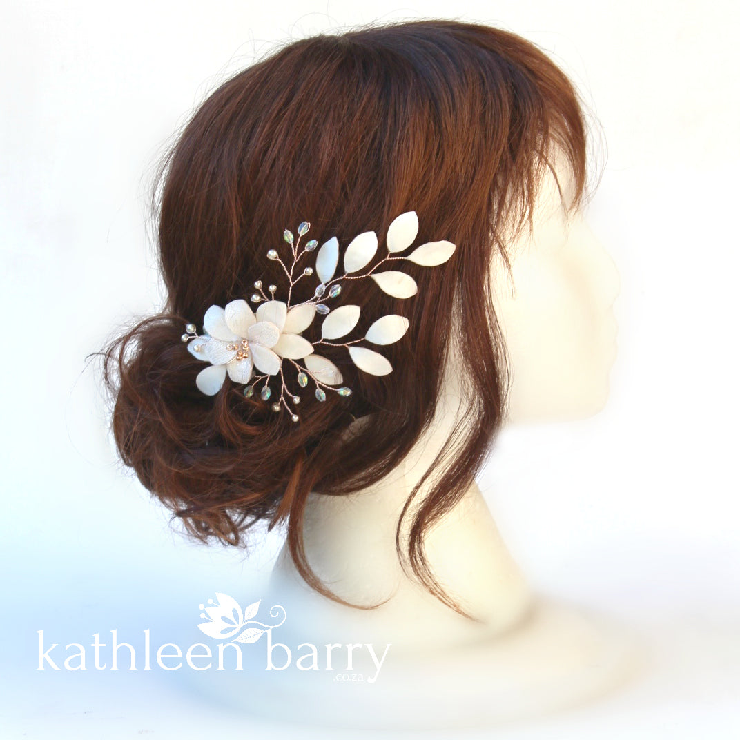 Meryl hairpiece, sculpted fabric flowers - Assorted colors - Rose gold, pale gold or silver