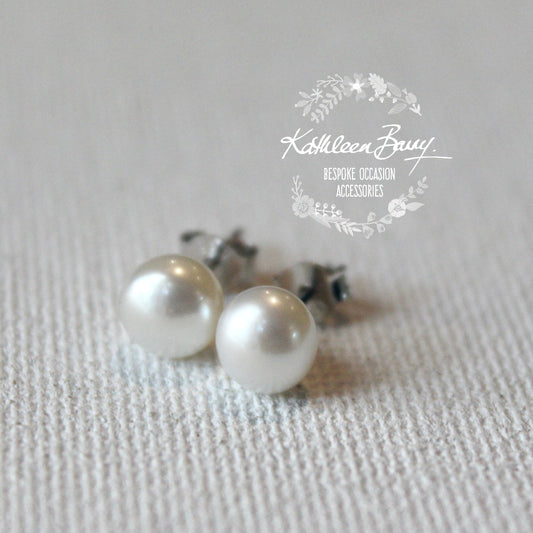 Fresh water pearl studs - Sterling silver - Sizes FROM : 6mm - 8mm pearls