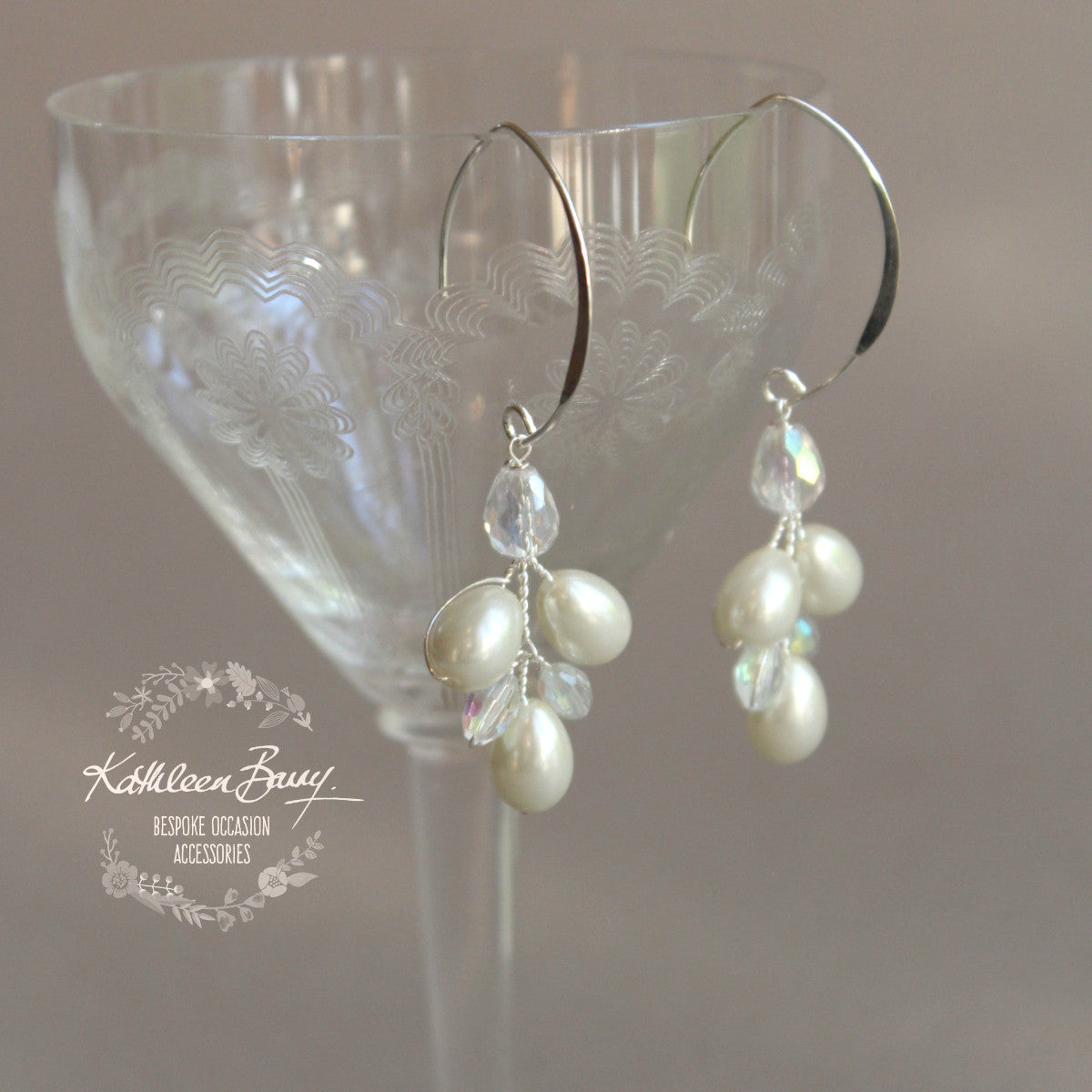 Tamara pearl crystal chandelier earrings pink or ivory - Options : Silver, pale gold or rose gold