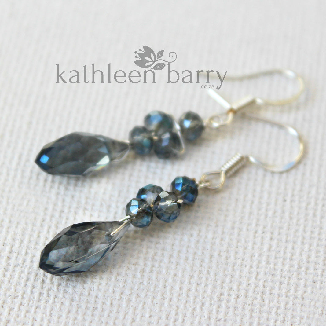Navy blue earrings for prom outlet