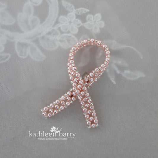 Awareness ribbon - Breast cancer brooch - pink pearls