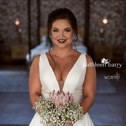 Floating pearl necklace - Assorted pearl colors retinue gift idea