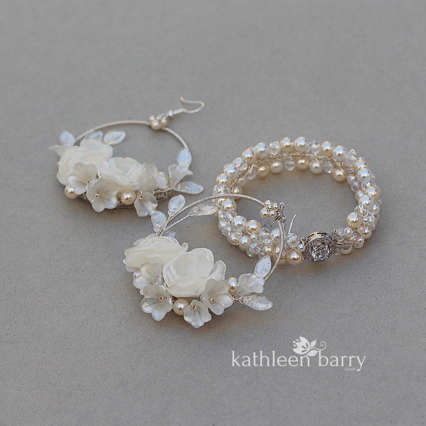 Tana Bracelet Rose gold- pearls and crystals - colors to order