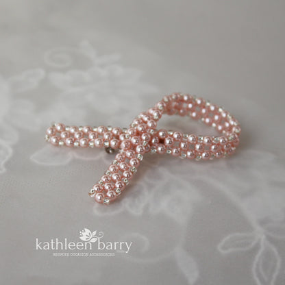Awareness ribbon - Breast cancer brooch - pink pearls